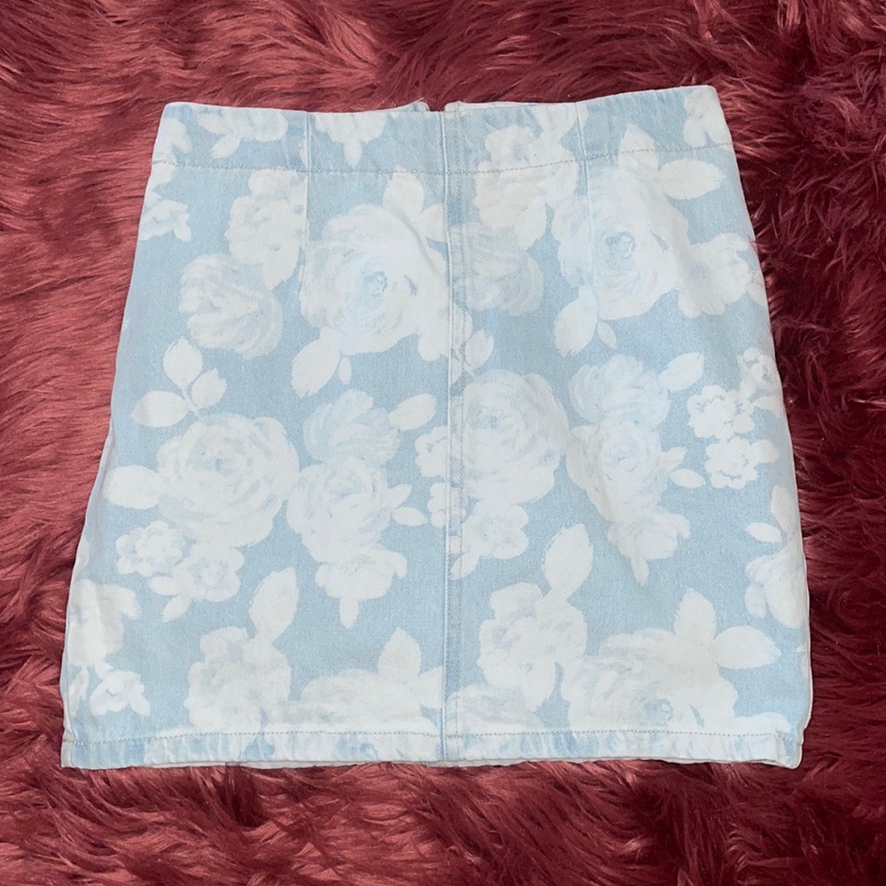 EUC! Women’s Forever 21 Flowered Mini Jean Skirt